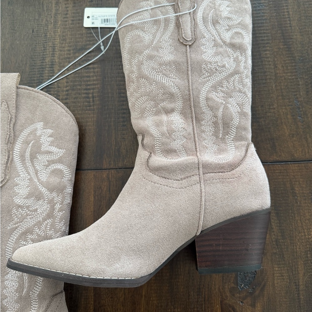 Altar'd State Western Faux Suede boots~Size 7~Greybeige - Picture 5 of 8